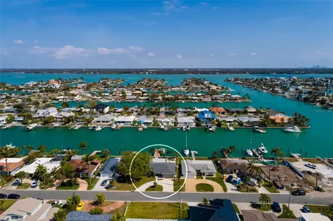 11775 E 4th Street E Treasure Island FL 33706
