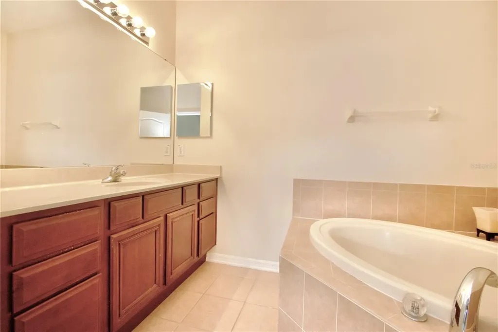1144 Sleepy Oak Drive Wesley Chapel FL 33543