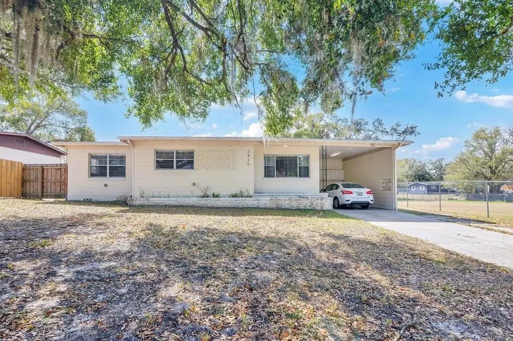 2820 Drake Drive Orlando FL 32810