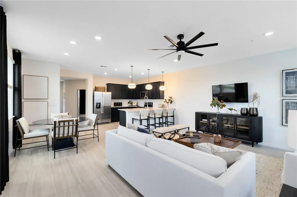 10106 Hadley Street Orlando FL 32829