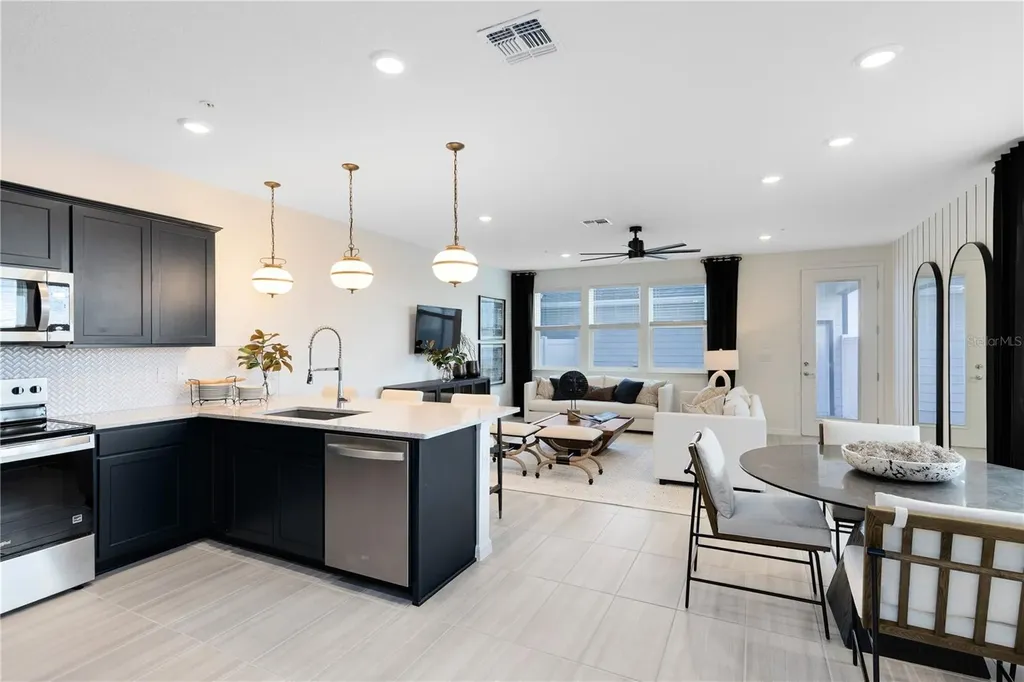 10106 Hadley Street Orlando FL 32829