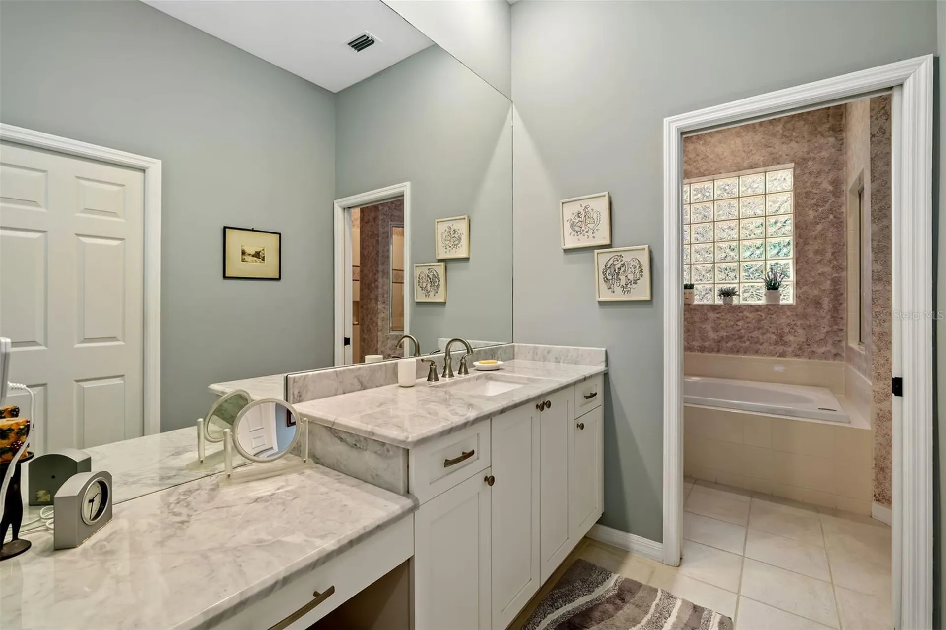 3130 Walter Travis Drive Sarasota FL 34240
