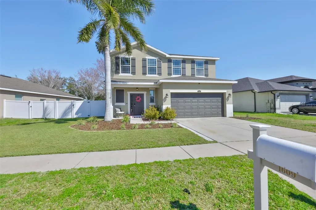 1609 Bonita Bluff Court Ruskin FL 33570