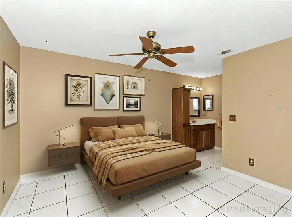62 Lakepointe Circle Kissimmee FL 34743