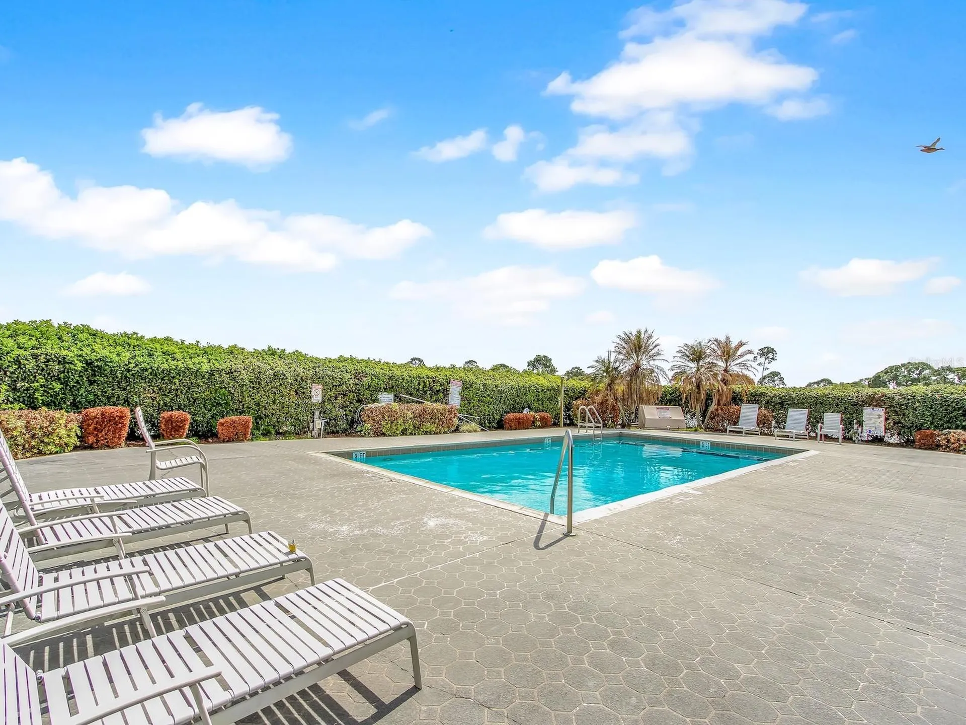 62 Lakepointe Circle Kissimmee FL 34743