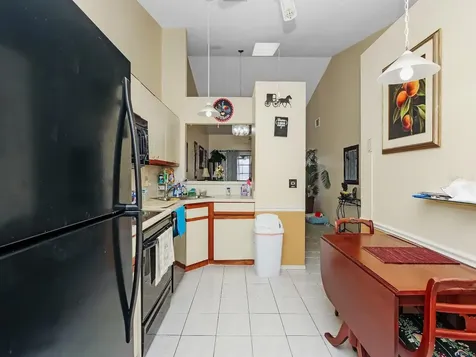 62 Lakepointe Circle Kissimmee FL 34743