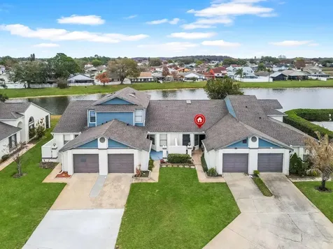 62 Lakepointe Circle Kissimmee FL 34743