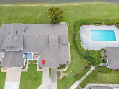 62 Lakepointe Circle Kissimmee FL 34743