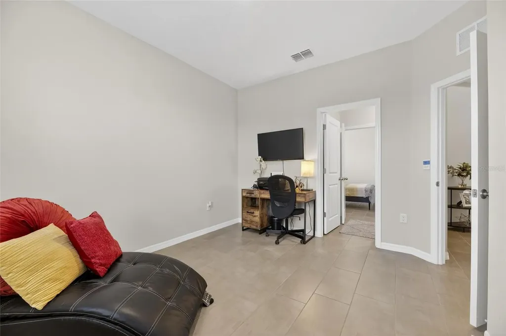 446 6th Avenue NW Ruskin FL 33570