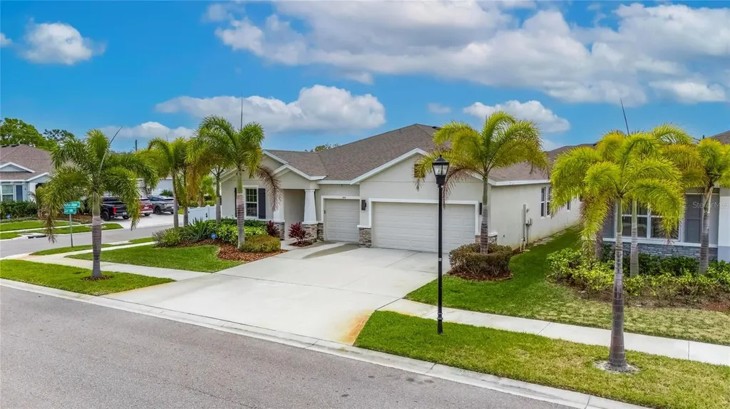 446 6th Avenue NW Ruskin FL 33570