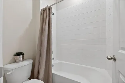 446 6th Avenue NW Ruskin FL 33570