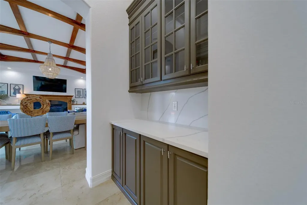 824 Island Way Clearwater Beach FL 33767