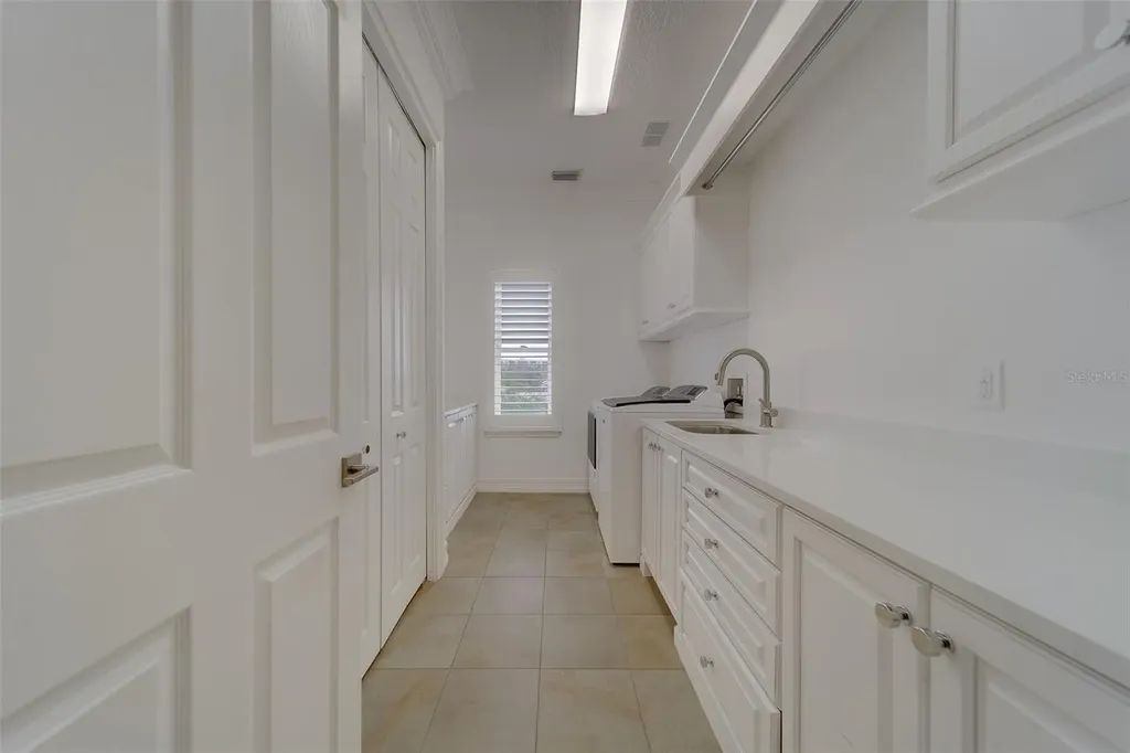 824 Island Way Clearwater Beach FL 33767