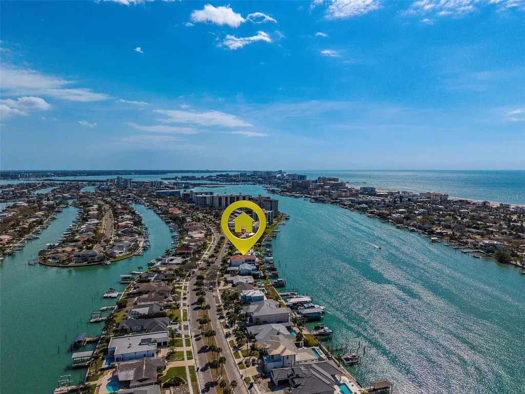 824 Island Way Clearwater Beach FL 33767
