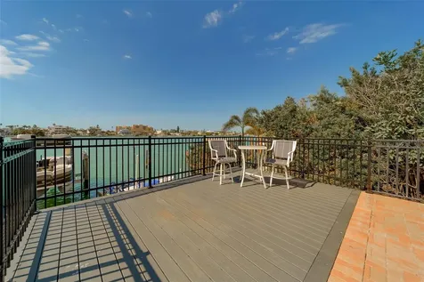 824 Island Way Clearwater Beach FL 33767