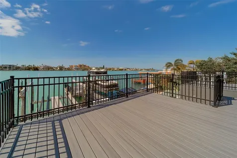 824 Island Way Clearwater Beach FL 33767
