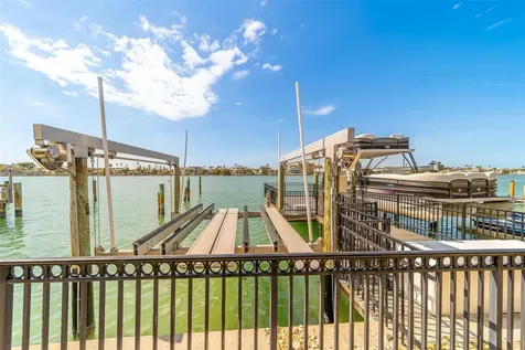 824 Island Way Clearwater Beach FL 33767