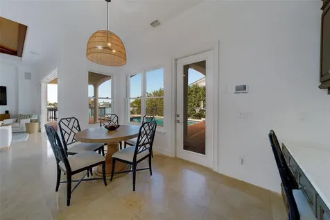 824 Island Way Clearwater Beach FL 33767