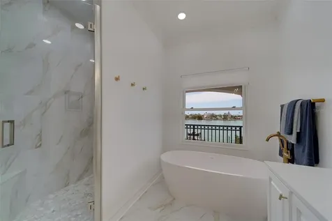 824 Island Way Clearwater Beach FL 33767