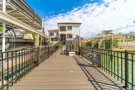 824 Island Way Clearwater Beach FL 33767