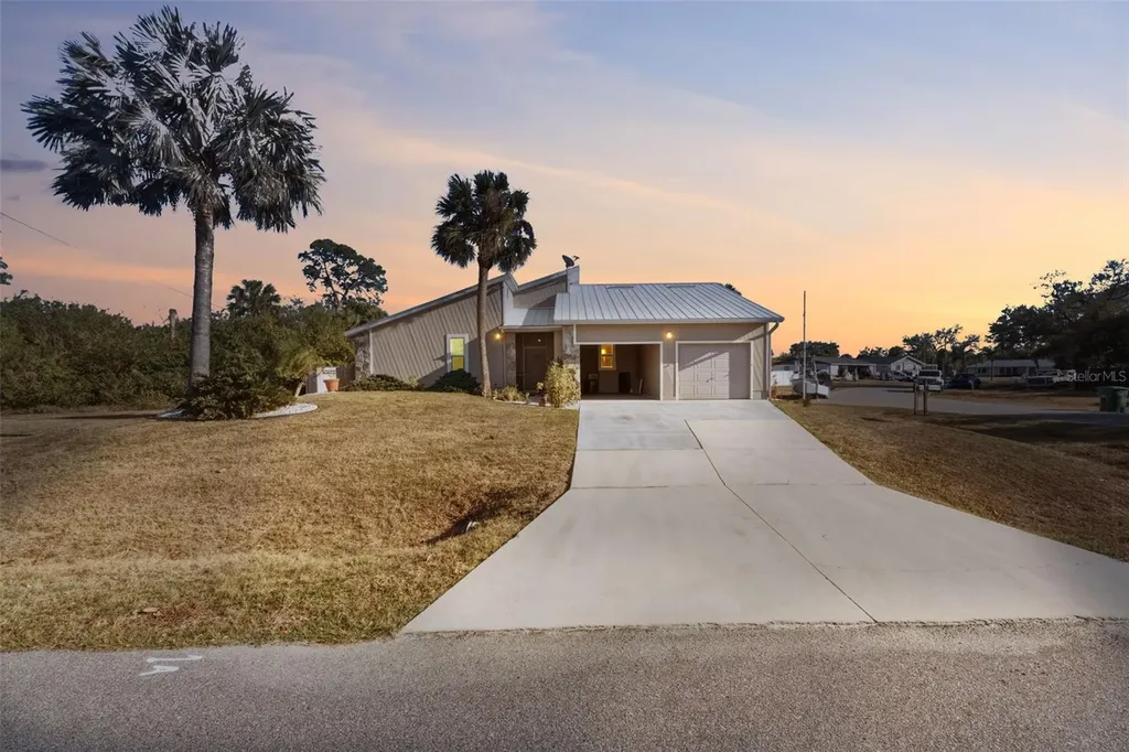 643 Blue Lane NW Port Charlotte FL 33952