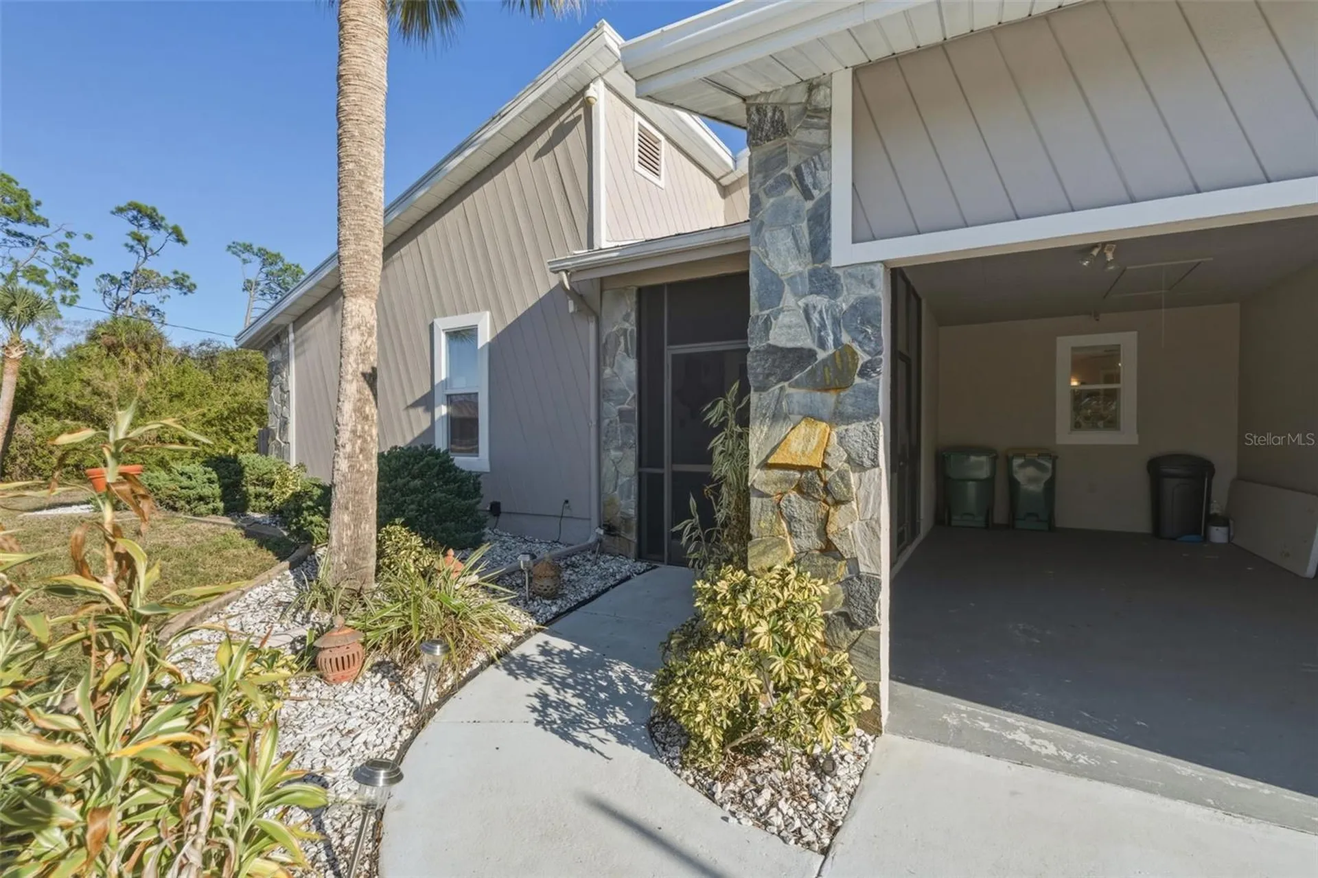 643 Blue Lane NW Port Charlotte FL 33952