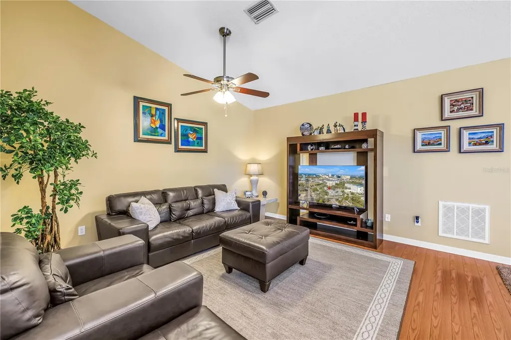 1014 Ewing Place Clearwater FL 33756