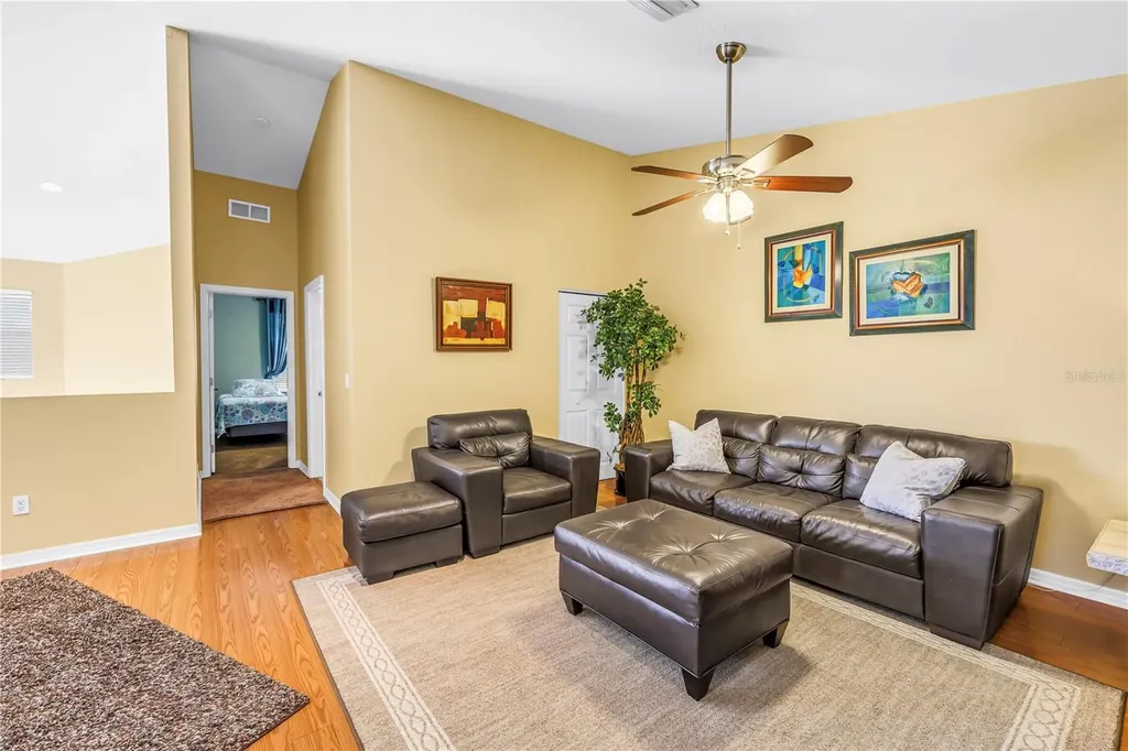 1014 Ewing Place Clearwater FL 33756