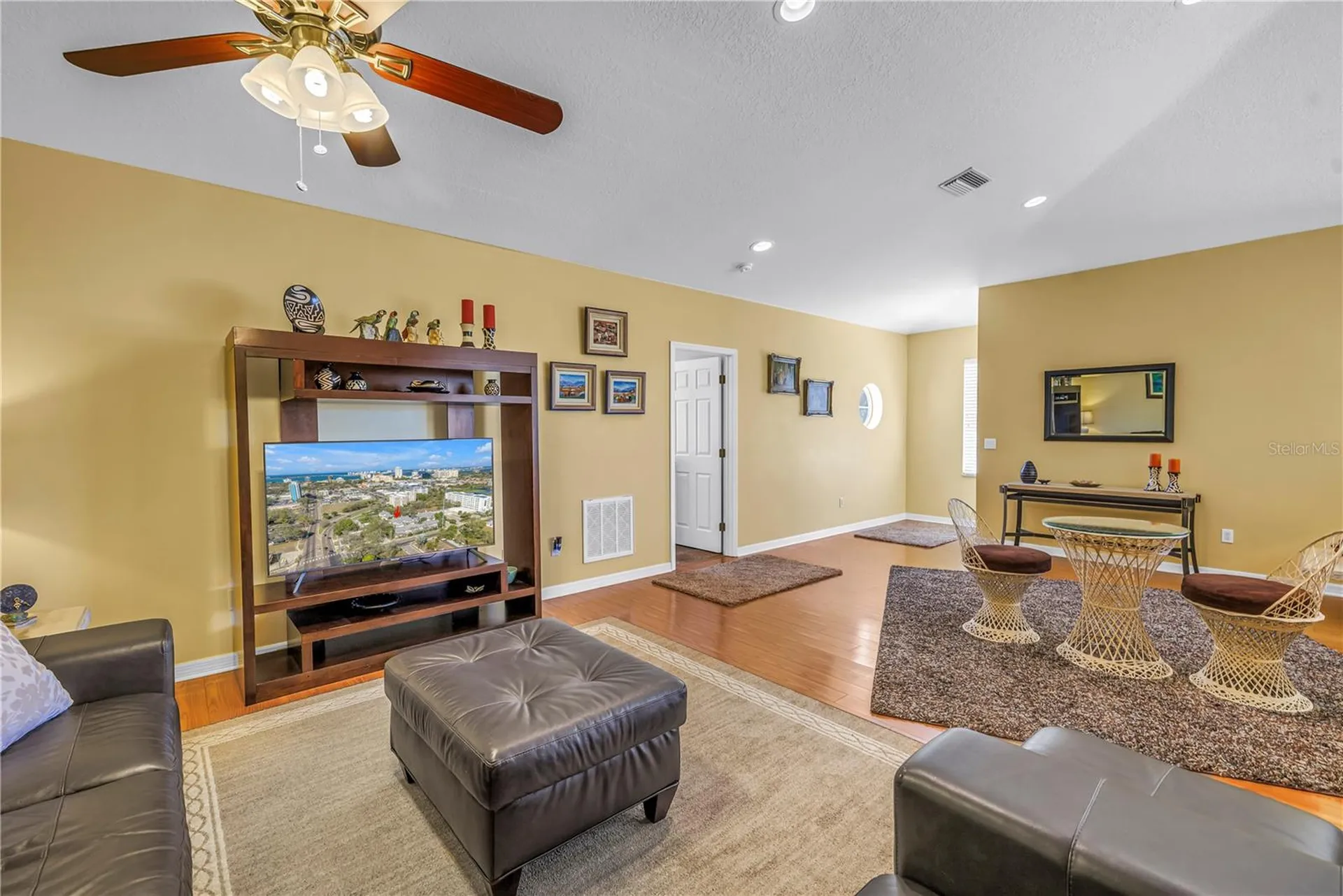 1014 Ewing Place Clearwater FL 33756
