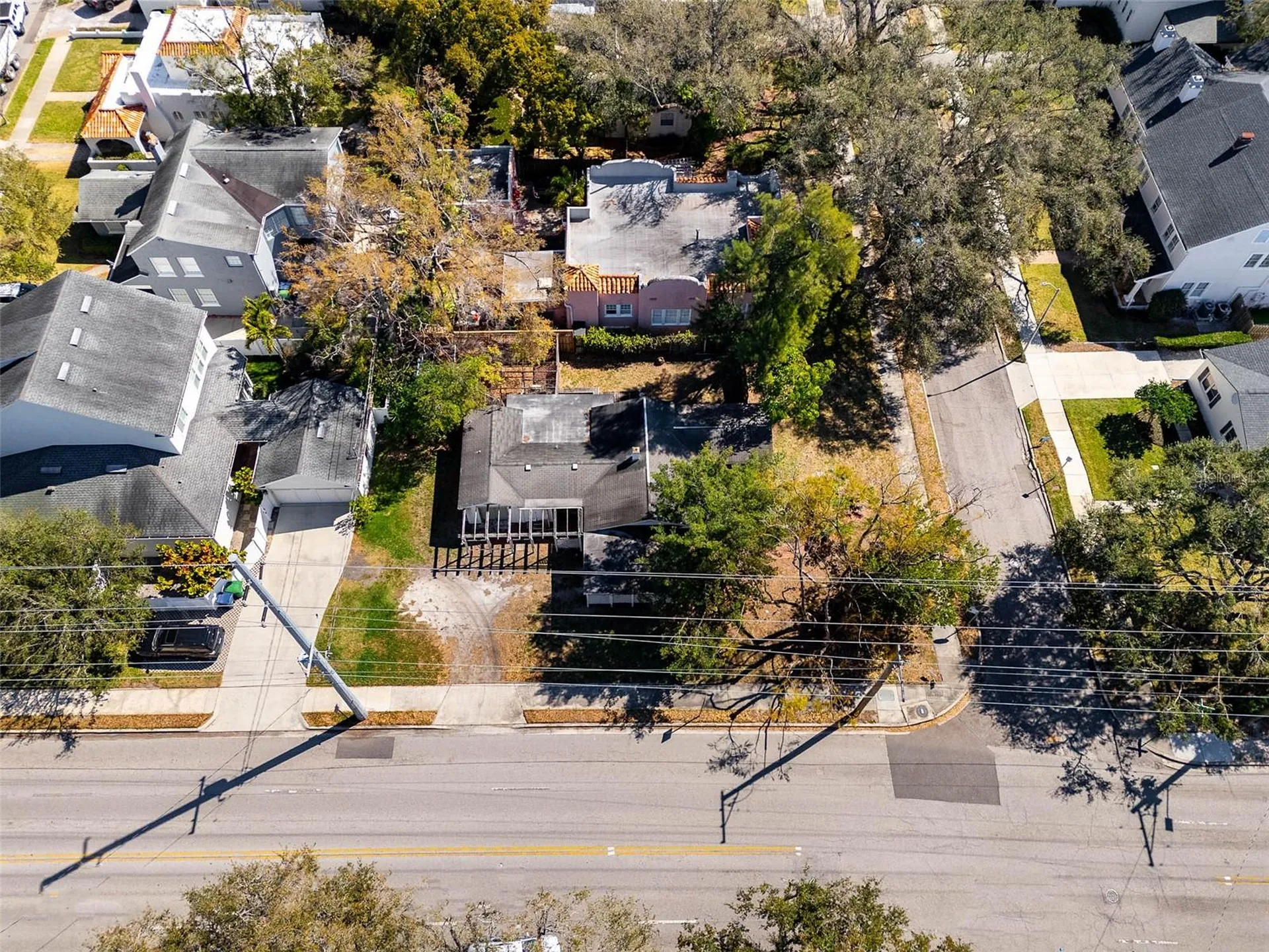 2627 W Watrous Avenue Tampa FL 33629