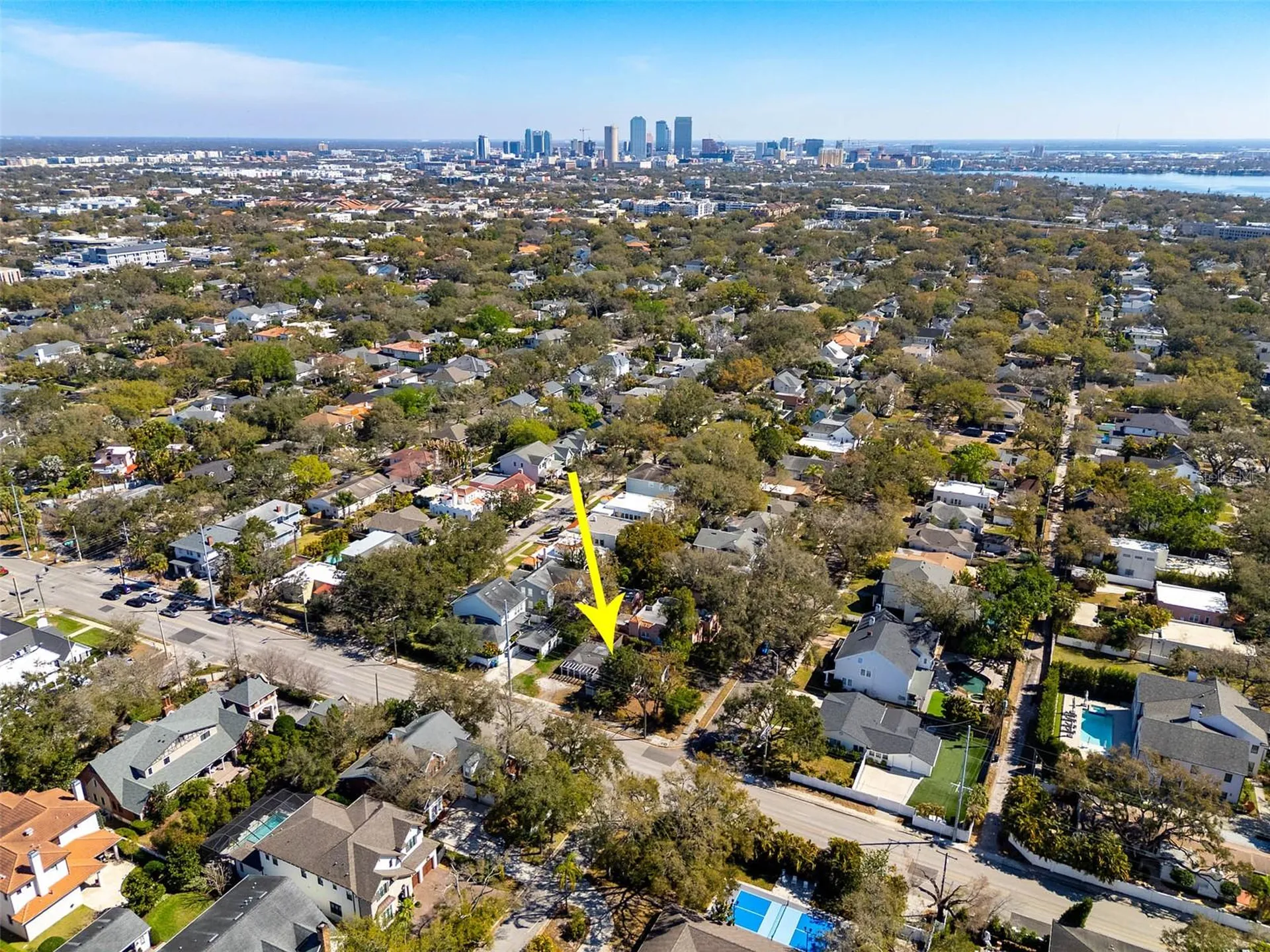2627 W Watrous Avenue Tampa FL 33629