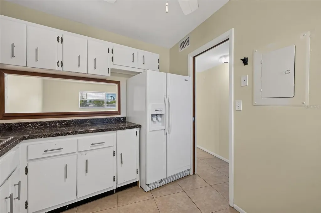 245 Center Road Venice FL 34285