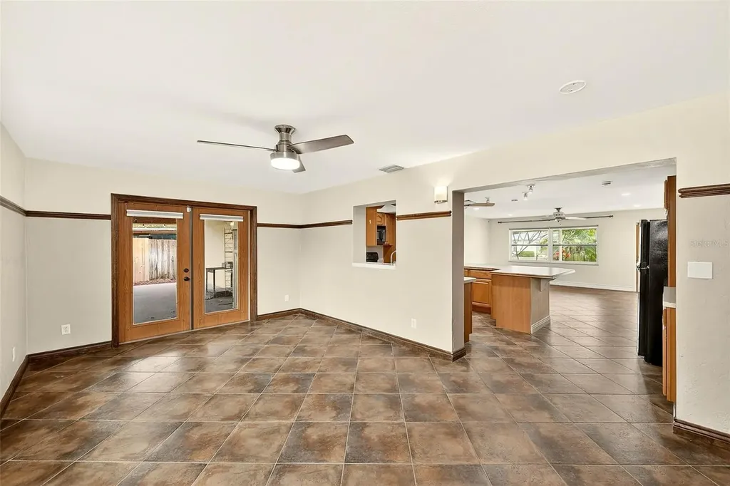 1465 Bayview Drive Clearwater FL 33756