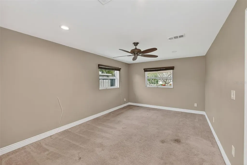 1465 Bayview Drive Clearwater FL 33756