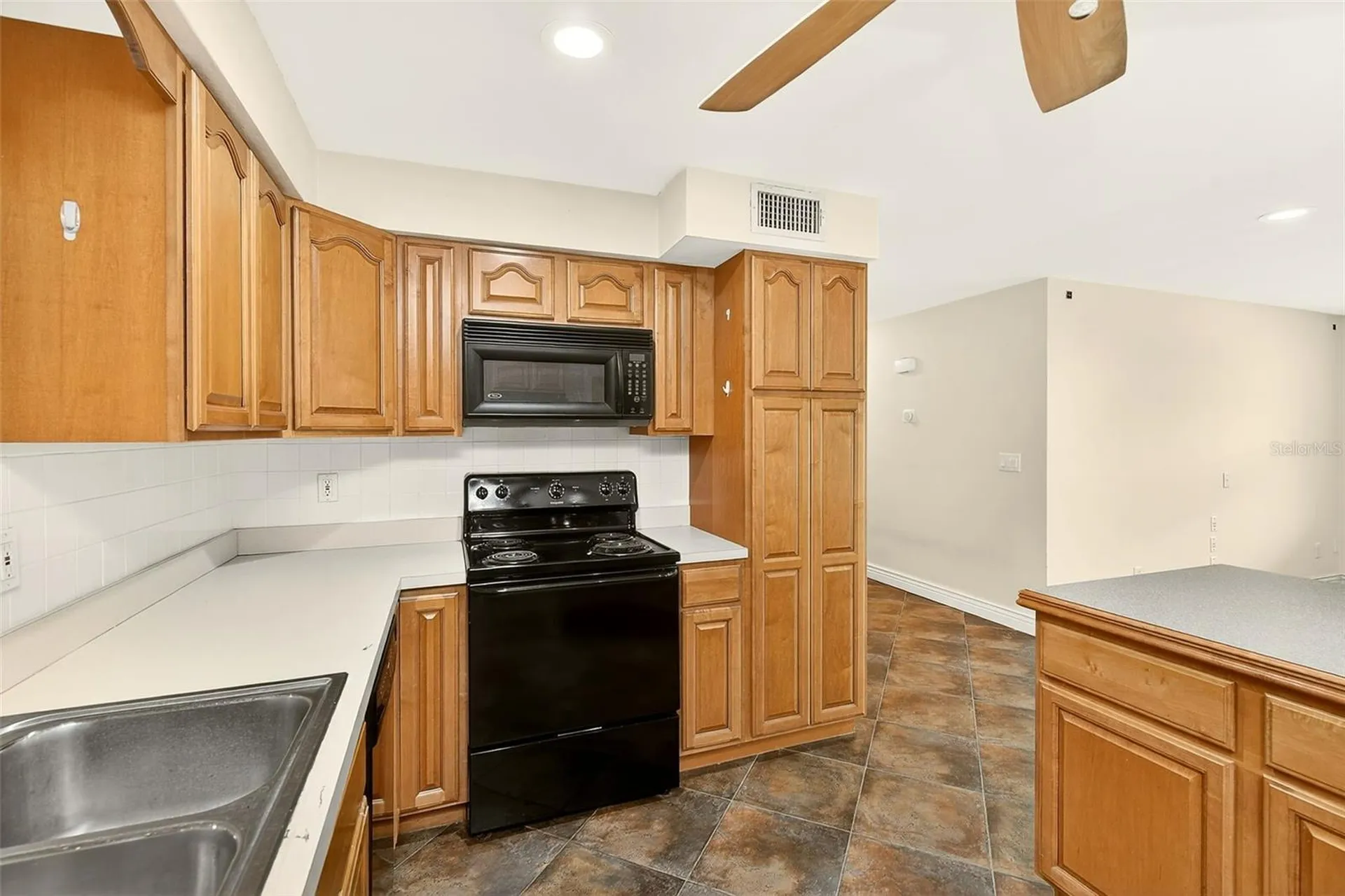 1465 Bayview Drive Clearwater FL 33756