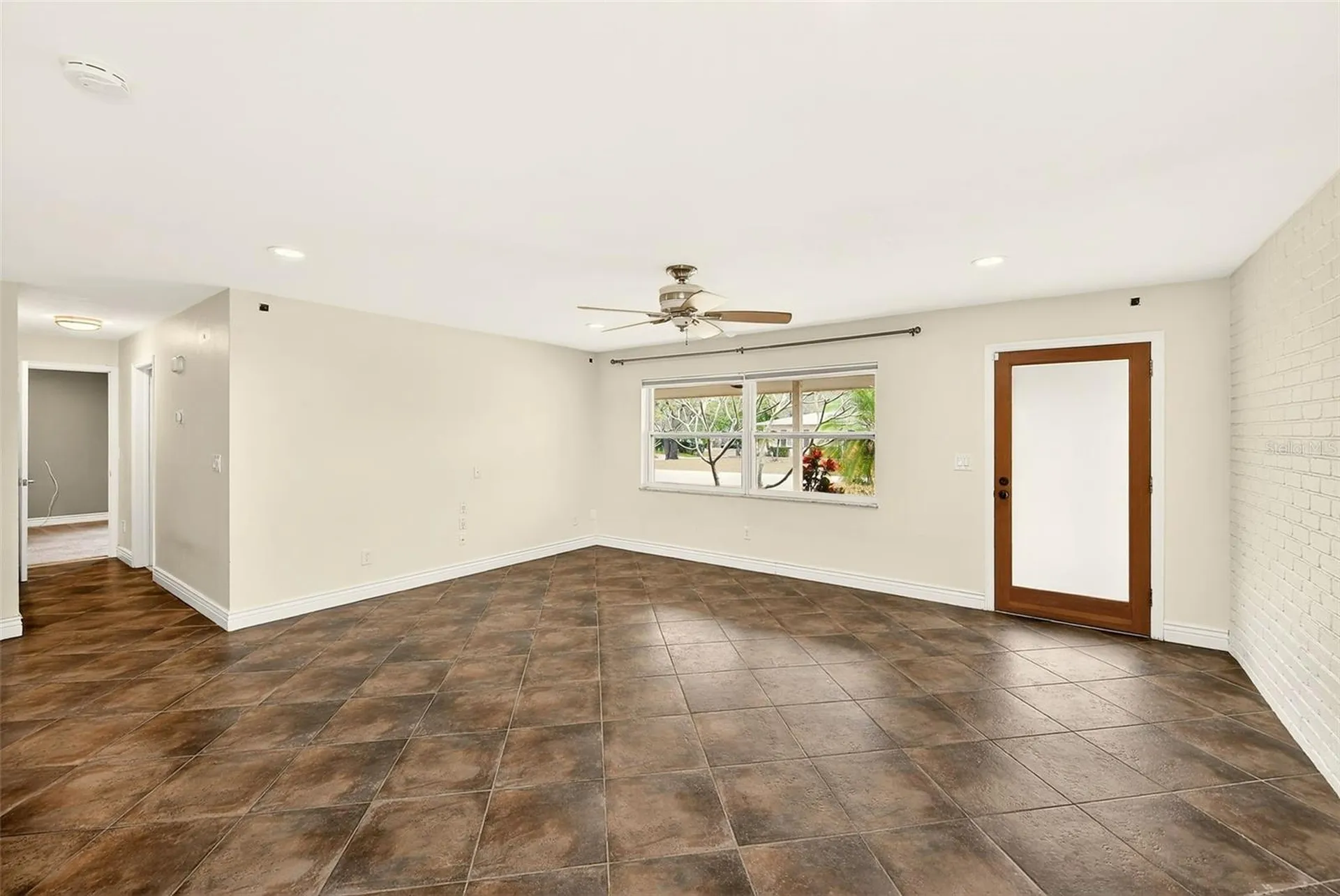 1465 Bayview Drive Clearwater FL 33756