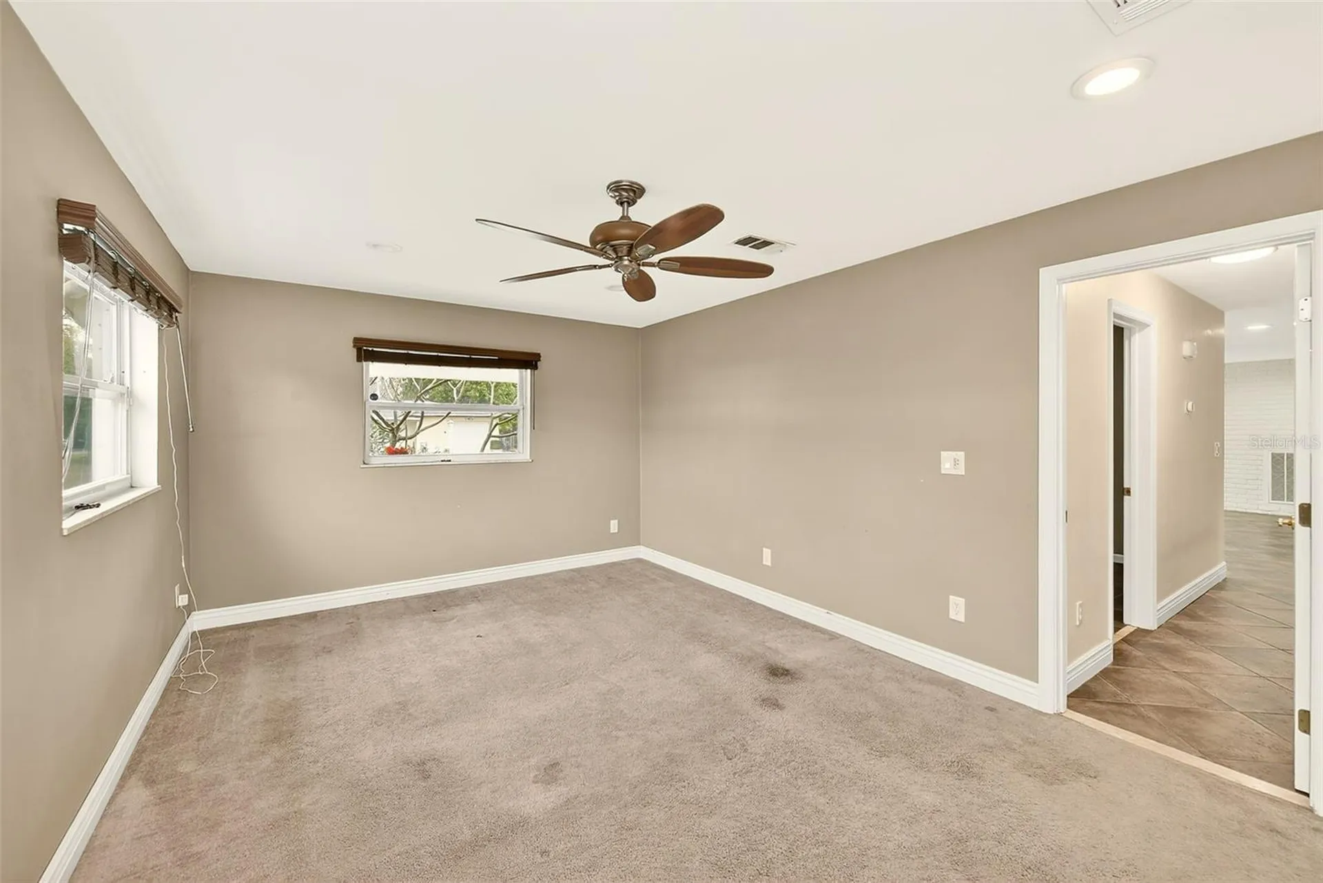 1465 Bayview Drive Clearwater FL 33756