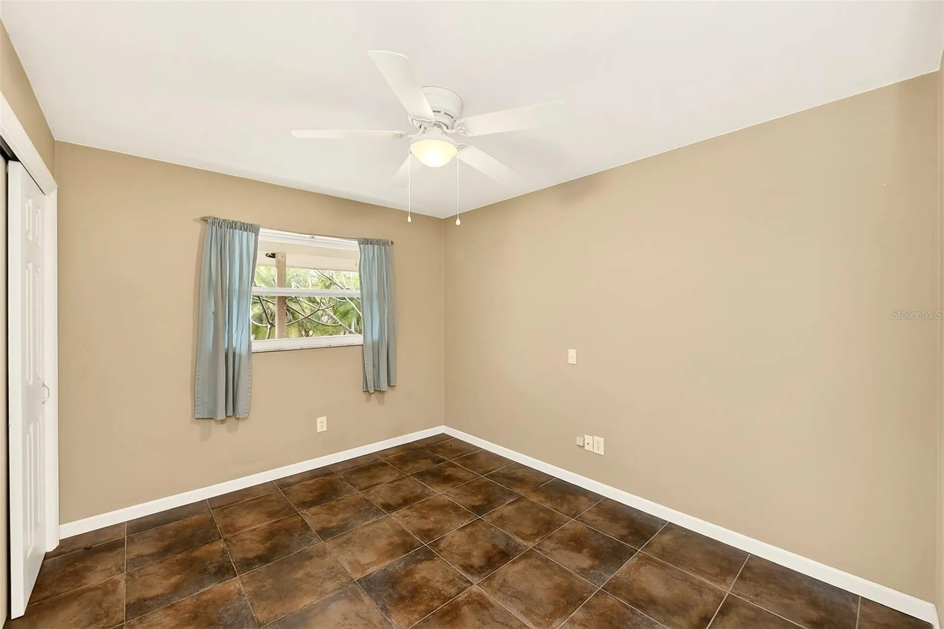 1465 Bayview Drive Clearwater FL 33756