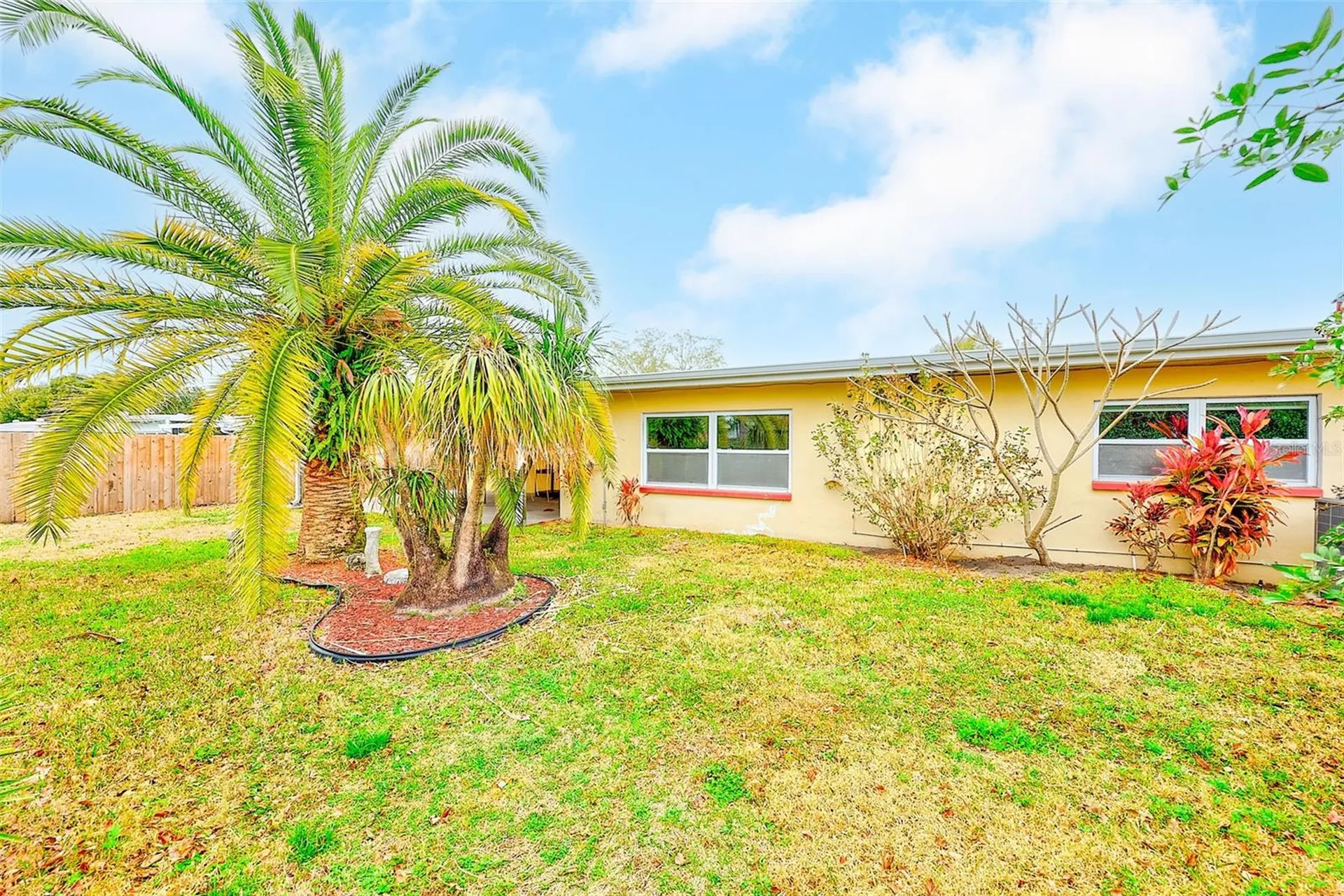 1465 Bayview Drive Clearwater FL 33756