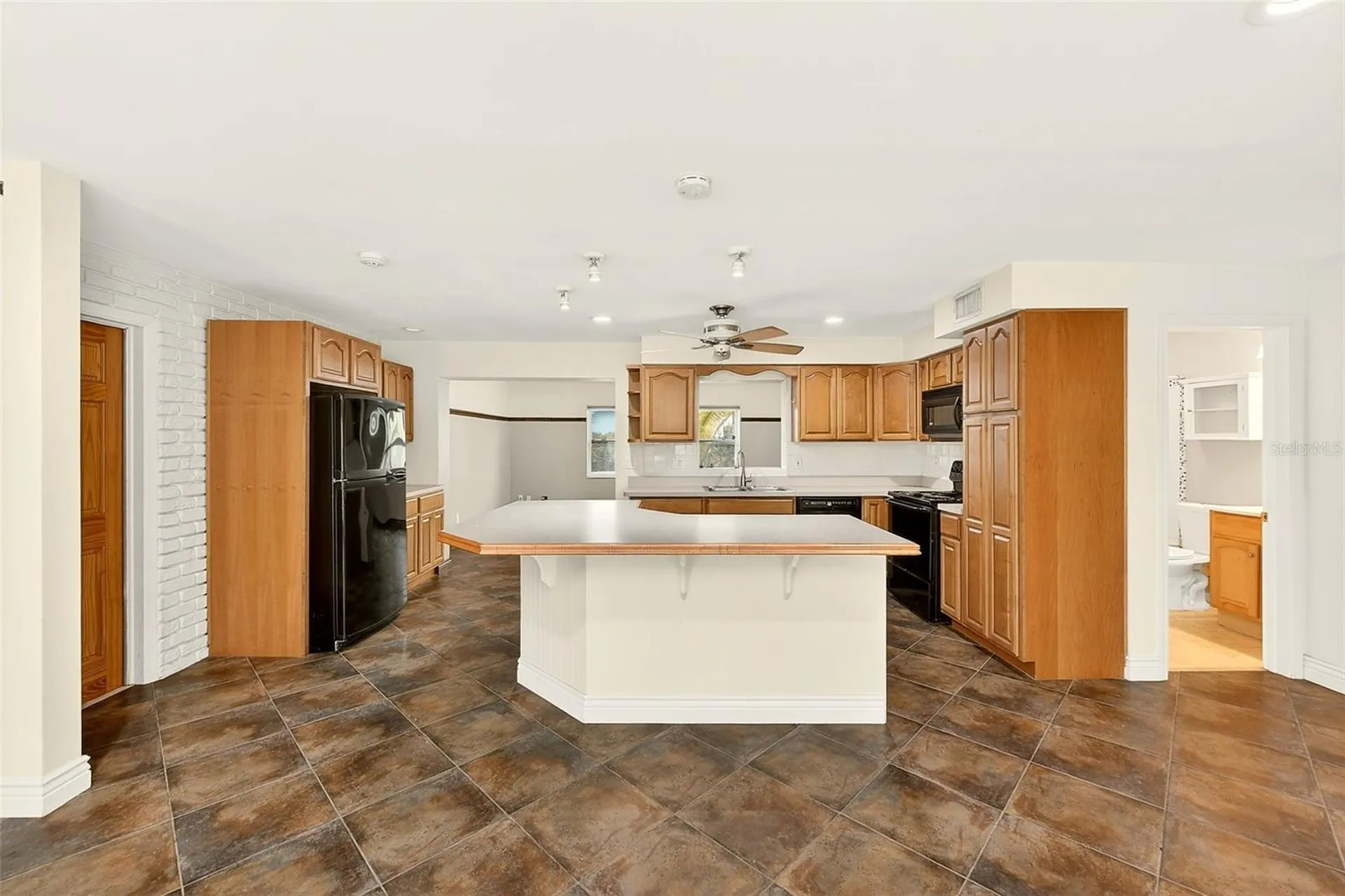 1465 Bayview Drive Clearwater FL 33756