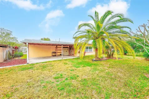 1465 Bayview Drive Clearwater FL 33756