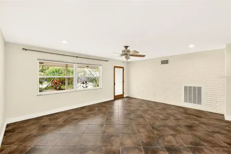1465 Bayview Drive Clearwater FL 33756