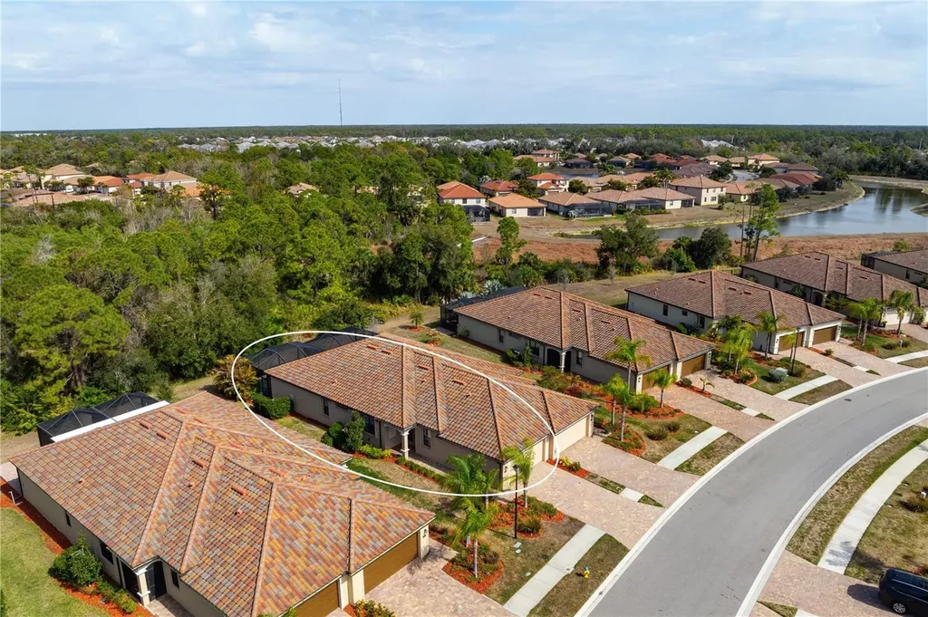 12379 Amica Loop Venice FL 34293