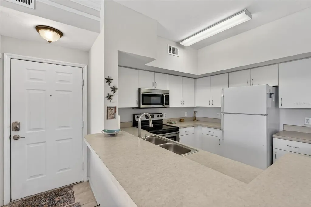 4138 Central Sarasota Parkway Sarasota FL 34238