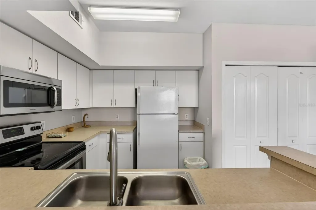 4138 Central Sarasota Parkway Sarasota FL 34238