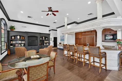 4138 Central Sarasota Parkway Sarasota FL 34238