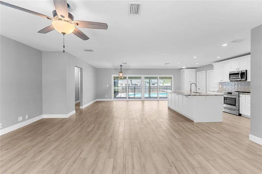 10700 N 62nd Street Temple Terrace FL 33617