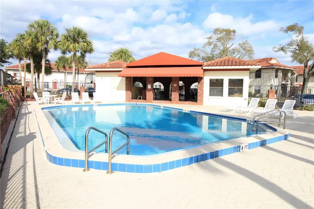 1712 Silver Creek Court Orlando FL 32807