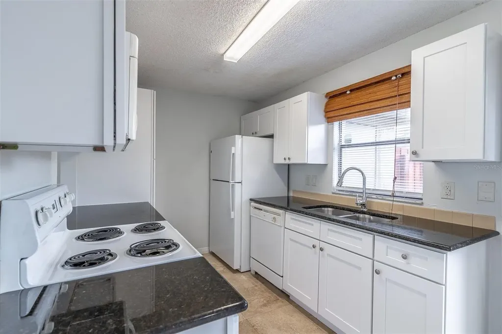 1712 Silver Creek Court Orlando FL 32807