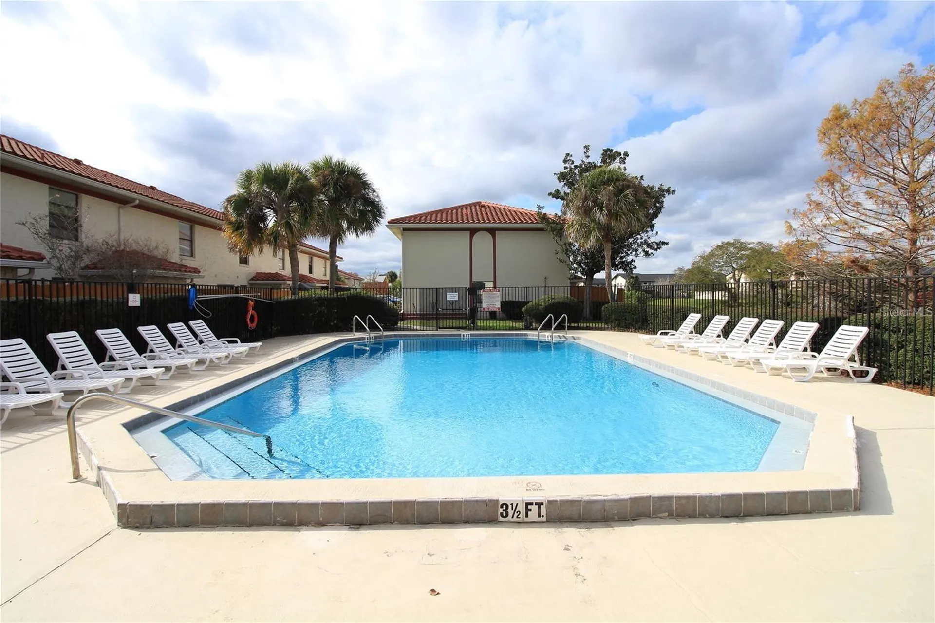 1712 Silver Creek Court Orlando FL 32807